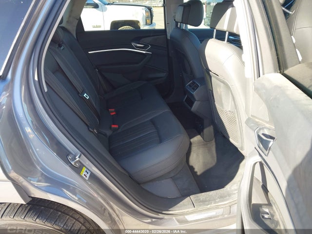 2021 AUDI E-TRON WA1AAAGE7MB012482 Photo 7
