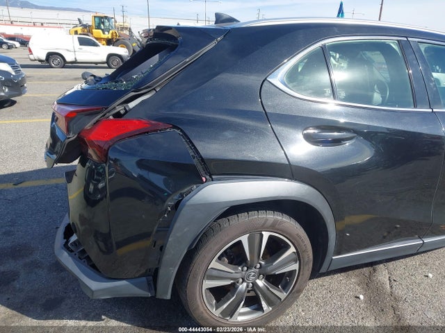 JTHP9JBHXL2021507 Lexus UX 250H