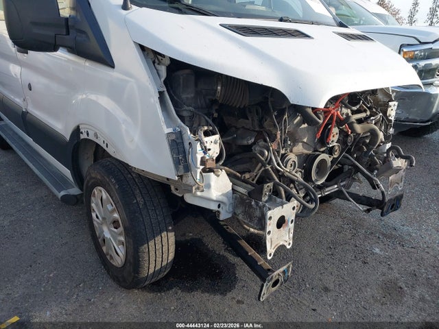 Ford Transit-250 2019 1FTYR1ZM2KKA89243 Image 18