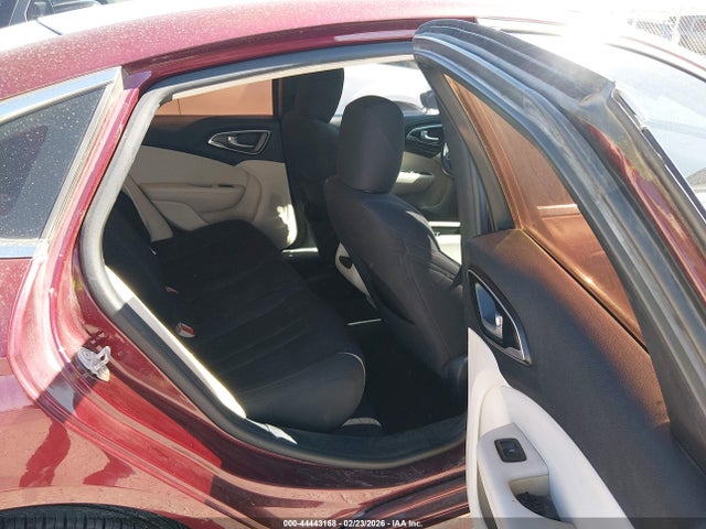 2016 Chrysler 200 Limited მანქანა იყიდება აუქციონზე, vin: 1C3CCCAB6GN174677, აუქციონის ნომერი: 44443168
