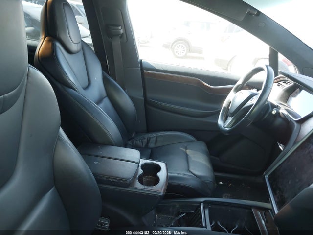 Продаж на аукціоні авто 2019 Tesla Model X 100d/75d/long Range, vin: 5YJXCAE23KF181900, номер лоту: 44443182
