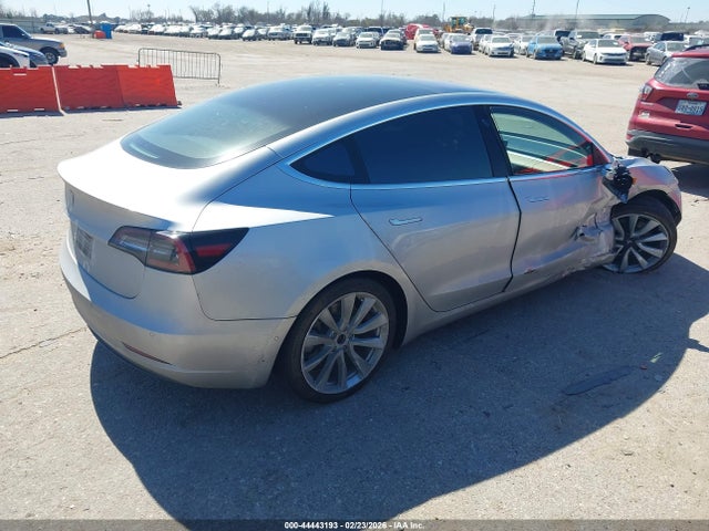 Aukcja sprzedaży 2018 Tesla Model 3 Long Range/mid Range, vin: 5YJ3E1EA2JF009694, numer aukcji: 44443193