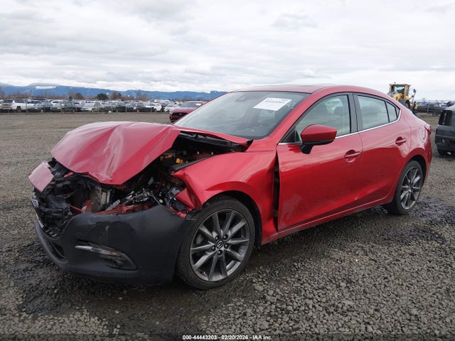 3MZBN1W37JM275023 Mazda Mazda3 Grand Touring