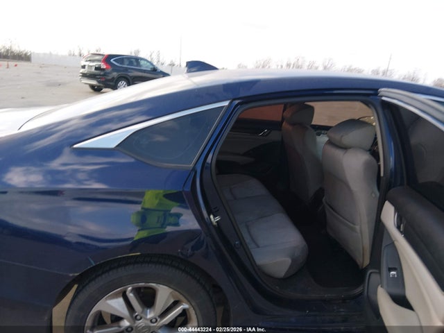 1HGCV1F17KA069741 Honda ACCORD LX
