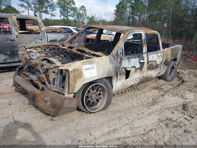 3GCUKREC1JG575045 Chevrolet Silverado 1500 2lt