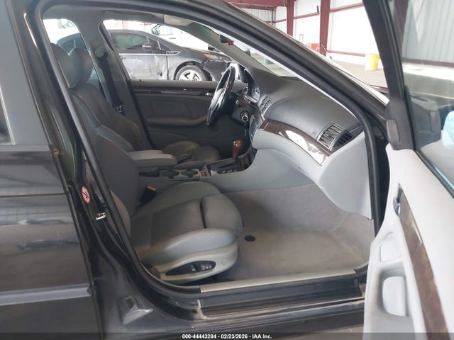 2002 Bmw 325i მანქანა იყიდება აუქციონზე, vin: WBAEV33432KL73187, აუქციონის ნომერი: 44443284