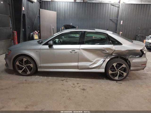 Продаж на аукціоні авто 2020 Audi A3 Premium 45 Tfsi S Line Quattro S Tronic, vin: WAUBEGFF3LA001749, номер лоту: 44443286