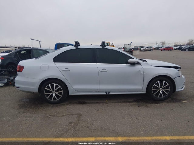 44443329 :رقم المزاد ، 3VWB67AJ0HM388635 vin ، 2017 Volkswagen Jetta 1.4t Se مزاد بيع