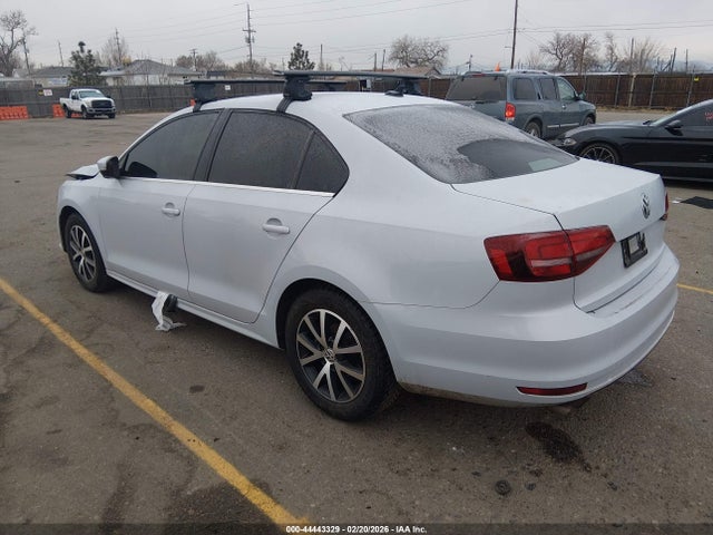 44443329 :رقم المزاد ، 3VWB67AJ0HM388635 vin ، 2017 Volkswagen Jetta 1.4t Se مزاد بيع
