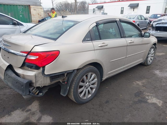 Aukcja sprzedaży 2013 Chrysler 200 Touring, vin: 1C3CCBBG2DN703591, numer aukcji: 44443366