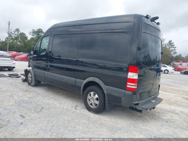 2017 MERCEDES-BENZ SPRINTER 2500 WD3PE7CD3HP520388 Photo 2