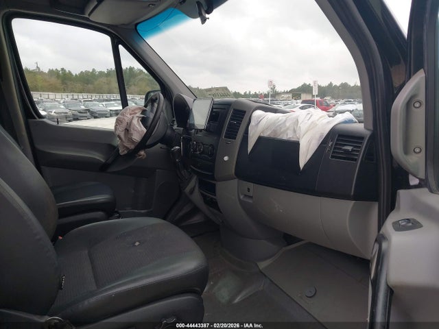 2017 MERCEDES-BENZ SPRINTER 2500 WD3PE7CD3HP520388 Photo 4
