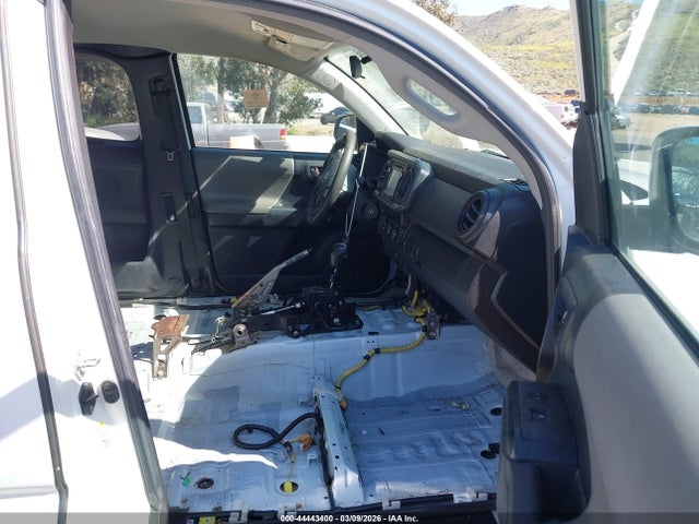 2019 TOYOTA TACOMA 5TFRX5GN3KX140149 Photo 4