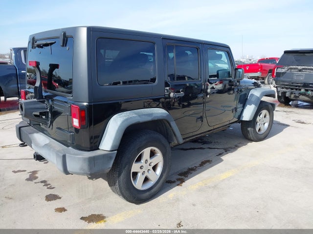 1C4BJWDGXFL566948 Jeep Wrangler Unlimited Sport