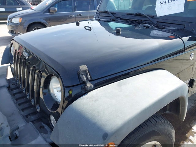 1C4BJWDGXFL566948 Jeep Wrangler Unlimited Sport
