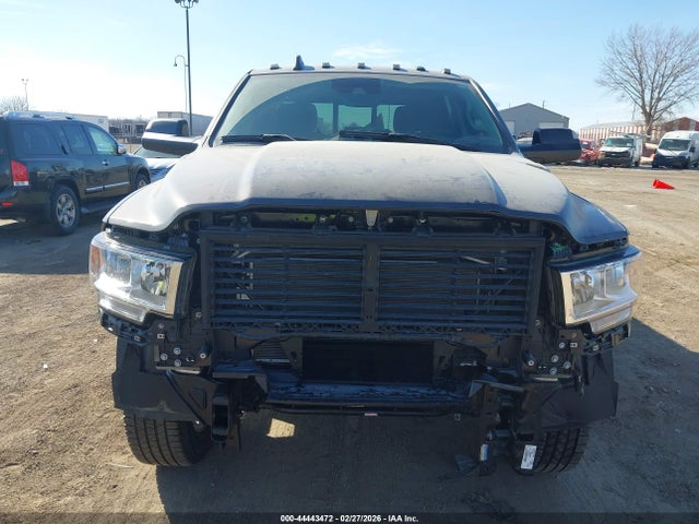 3C6UR5DJ7LG252732 RAM 2500 Big Horn 4x4 6&#039;4 Box