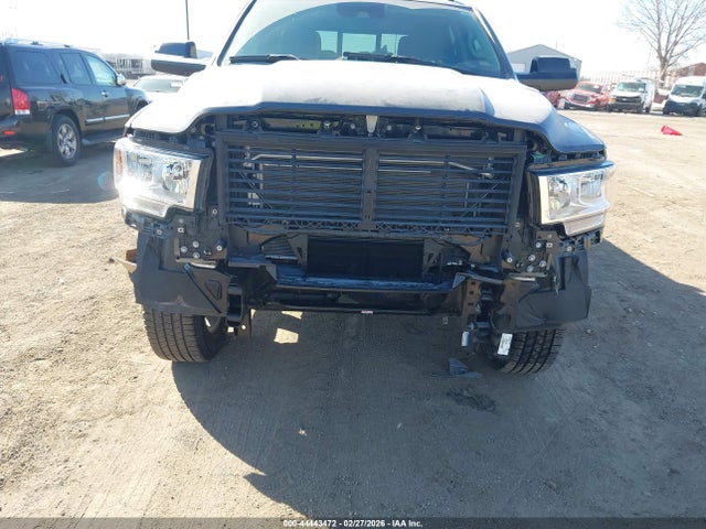 3C6UR5DJ7LG252732 RAM 2500 Big Horn 4x4 6&#039;4 Box