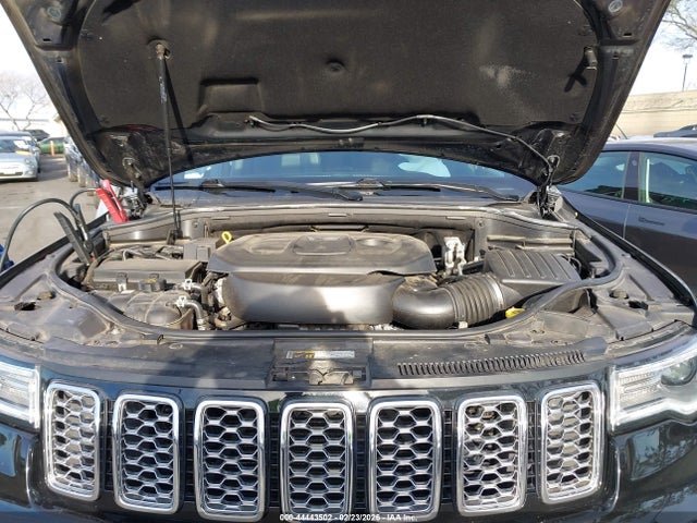 1C4RJFCG8JC460118 Jeep Grand Cherokee Overland 4x4