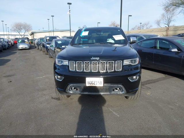 1C4RJFCG8JC460118 Jeep Grand Cherokee Overland 4x4