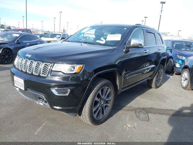 1C4RJFCG8JC460118 Jeep Grand Cherokee Overland 4x4