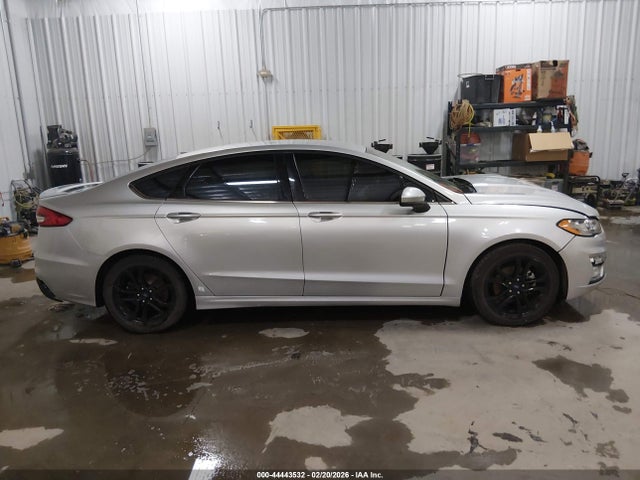 3FA6P0HD7KR250907 Ford FUSION SE