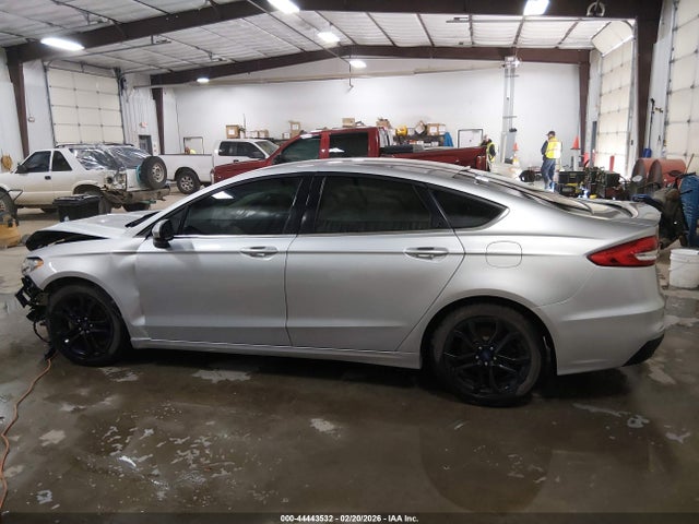 3FA6P0HD7KR250907 Ford FUSION SE