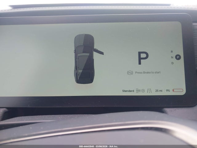 Rivian R1s Adventure 2023 7PDSGABA1PN026029 Image 18