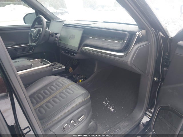 2023 RIVIAN R1S 7PDSGABA1PN026029 Photo 4