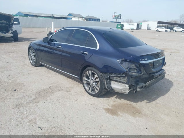Продажа на аукционе авто 2016 Mercedes-benz C 300 Luxury/sport, vin: 55SWF4JB7GU117844, номер лота: 44443550