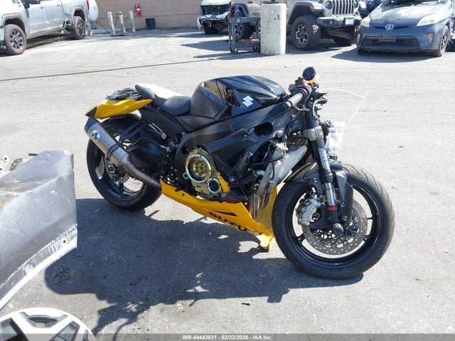 Suzuki GSX-R600 2017 JS1GN7FA8H2101516 Image 13