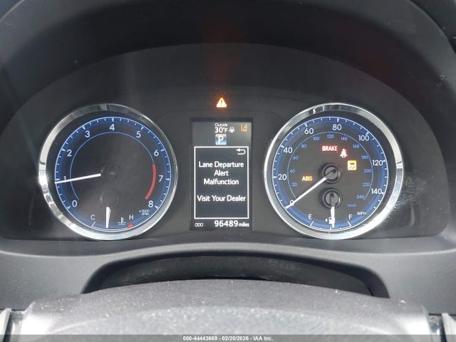 2T1BURHE0HC854313 Toyota Corolla Xse