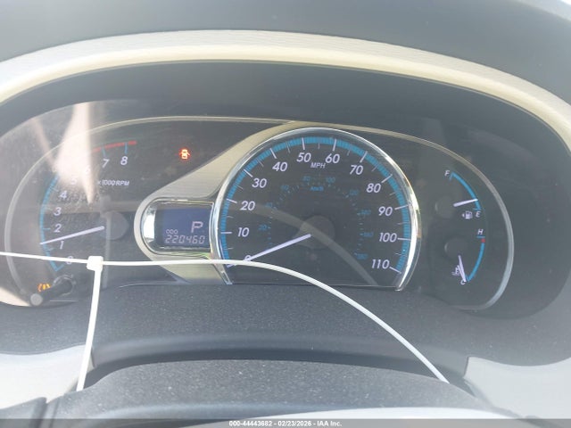 44443682 :رقم المزاد ، 5TDYK3DC3DS387147 vin ، 2013 Toyota Sienna Xle V6 8 Passenger مزاد بيع
