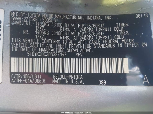 44443682 :رقم المزاد ، 5TDYK3DC3DS387147 vin ، 2013 Toyota Sienna Xle V6 8 Passenger مزاد بيع