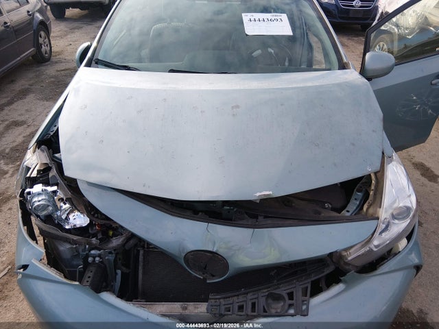 JTDZN3EU1GJ044468 Toyota Prius V Two