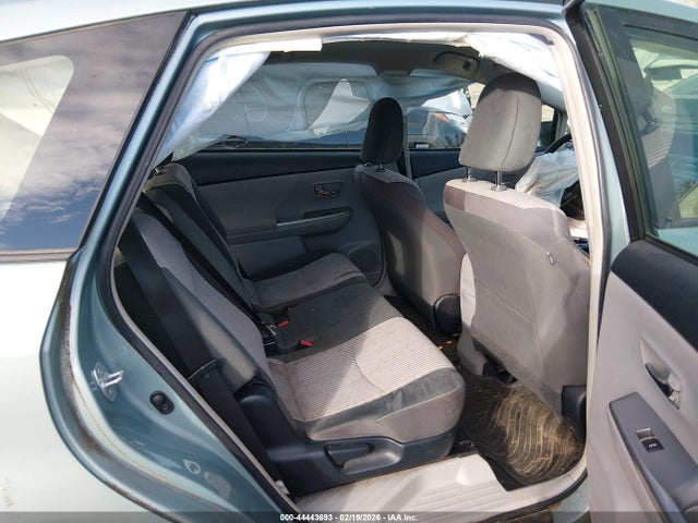 JTDZN3EU1GJ044468 Toyota Prius V Two