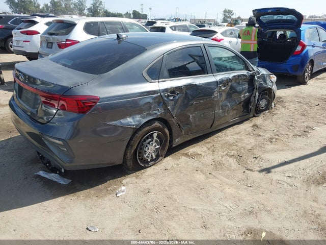 KIA FORTE FE 2021 3KPF24AD2ME370344 Image 4