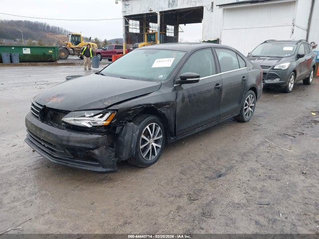 44443714 :رقم المزاد ، 3VWDB7AJXHM235488 vin ، 2017 Volkswagen Jetta 1.4t Se مزاد بيع