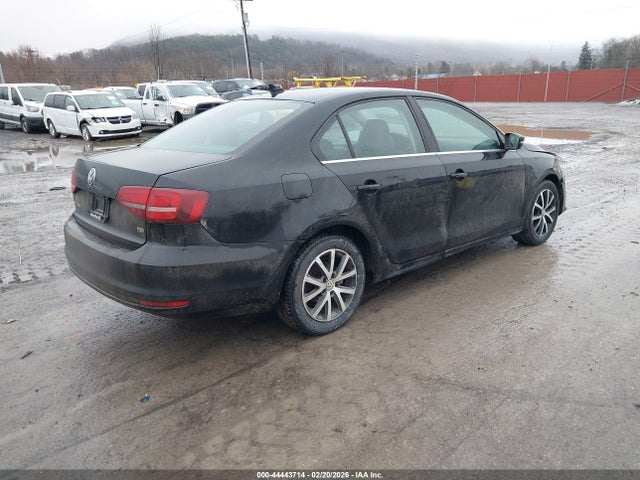 44443714 :رقم المزاد ، 3VWDB7AJXHM235488 vin ، 2017 Volkswagen Jetta 1.4t Se مزاد بيع