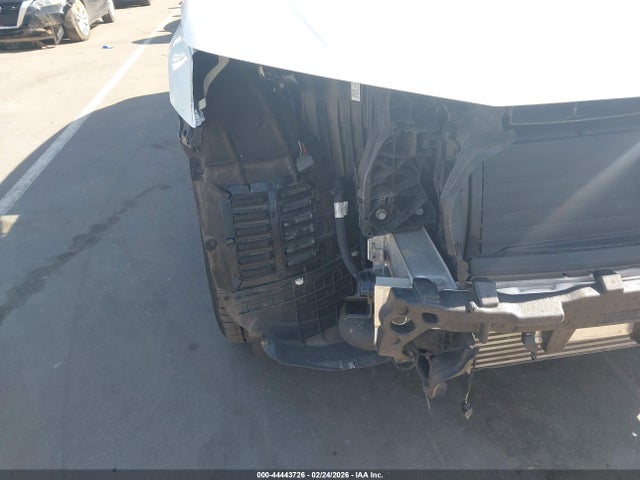 44443726 :رقم المزاد ، WA1BNAFY8J2222198 vin ، 2018 Audi Q5 مزاد بيع