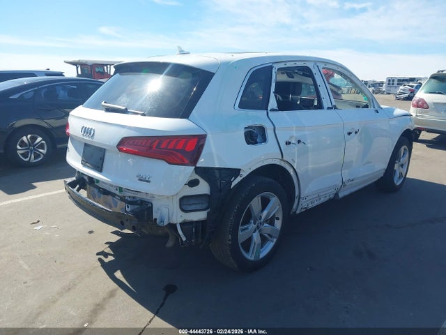 44443726 :رقم المزاد ، WA1BNAFY8J2222198 vin ، 2018 Audi Q5 مزاد بيع