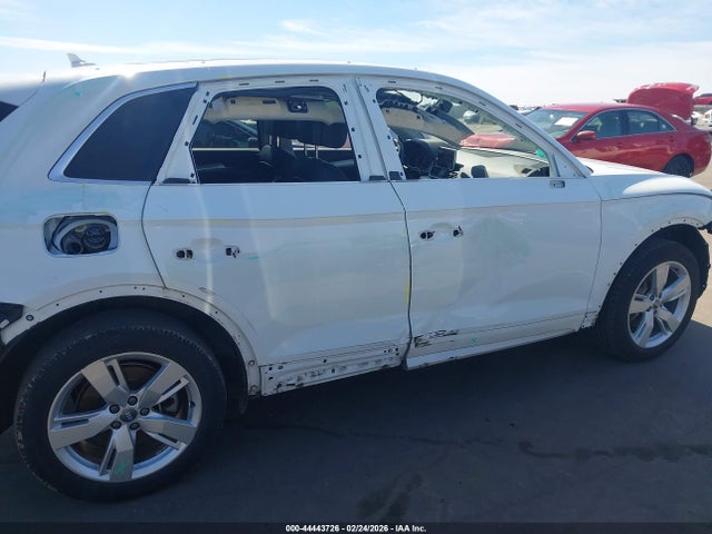 44443726 :رقم المزاد ، WA1BNAFY8J2222198 vin ، 2018 Audi Q5 مزاد بيع