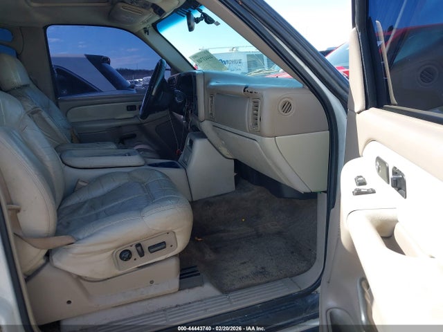 Продажа на аукционе авто 2001 Chevrolet Tahoe Lt, vin: 1GNEK13T51R158690, номер лота: 44443740