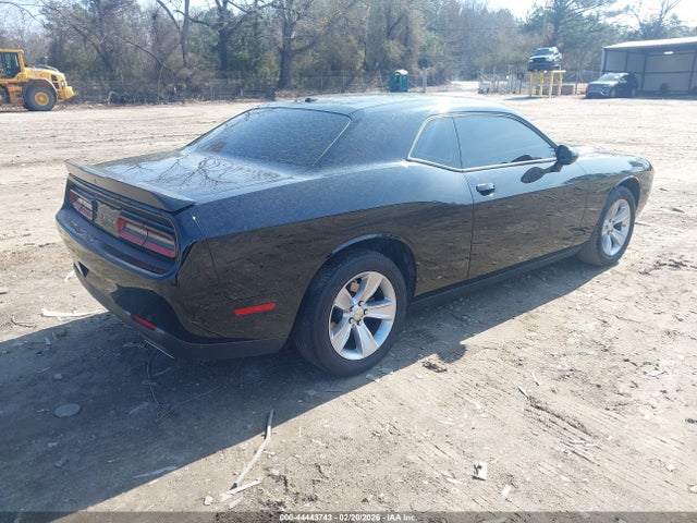 2C3CDZAG4PH526370 Dodge Challenger Sxt