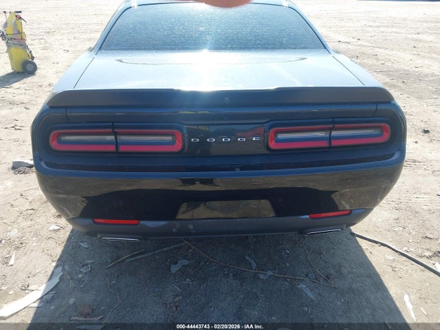 2C3CDZAG4PH526370 Dodge Challenger Sxt