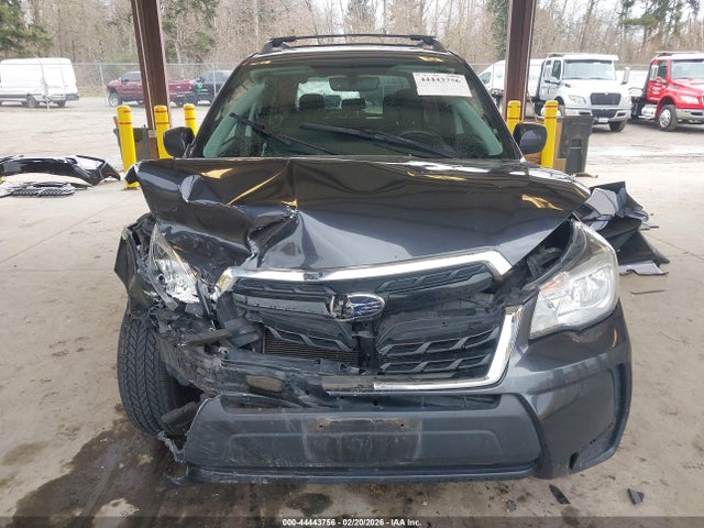 JF2SJGEC1JH421084 Subaru Forester 2.0xt Premium