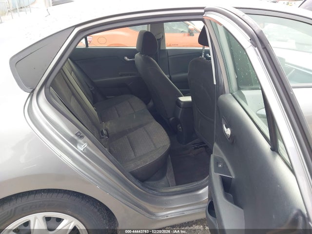 3KPA24AD5ME391473 KIA RIO S