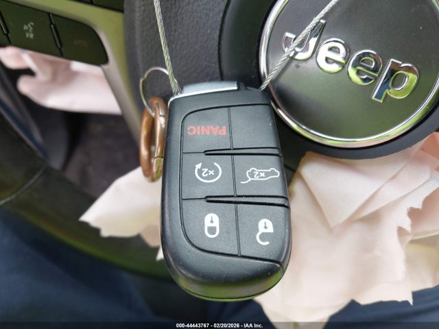 Продажа на аукционе авто 2018 Jeep Grand Cherokee High Altitude 4x2, vin: 1C4RJECG4JC265370, номер лота: 44443767