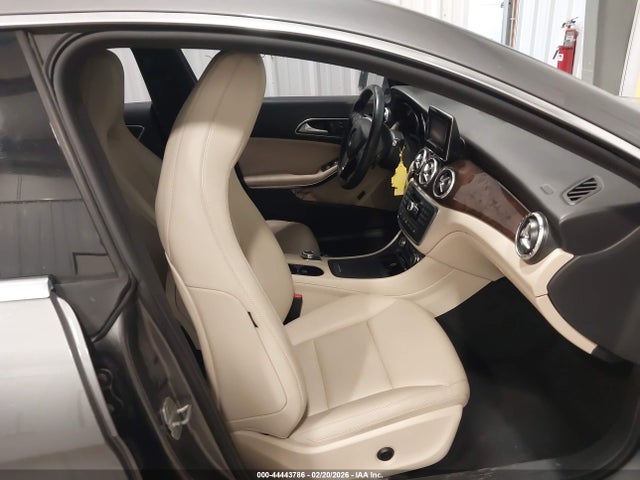 WDDSJ4EB7EN027641 Mercedes-Benz CLA 250