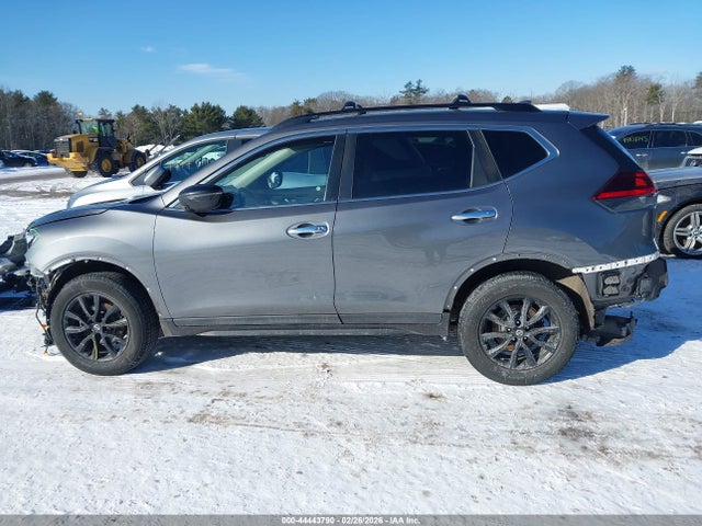 Nissan ROGUE SV 2018 5N1AT2MVXJC839114 Image 15