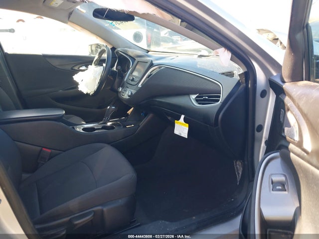 2018 CHEVROLET MALIBU 1G1ZB5ST6JF109723 Photo 4